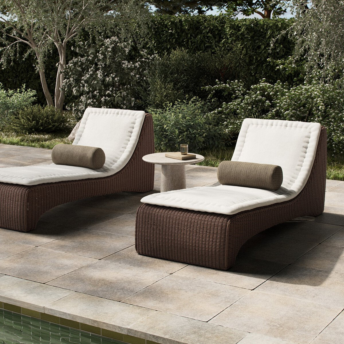 Mazu Outdoor Chaise