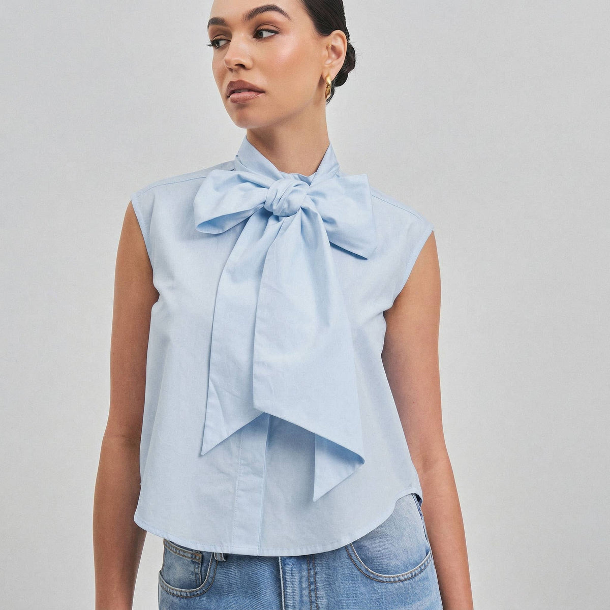 Tie Neck Sleeveless Top