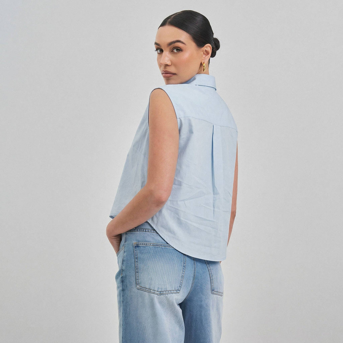 Tie Neck Sleeveless Top