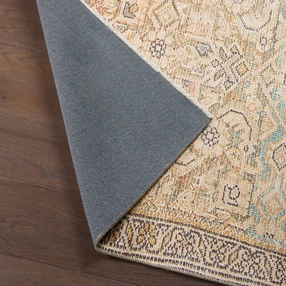 Allister Rug