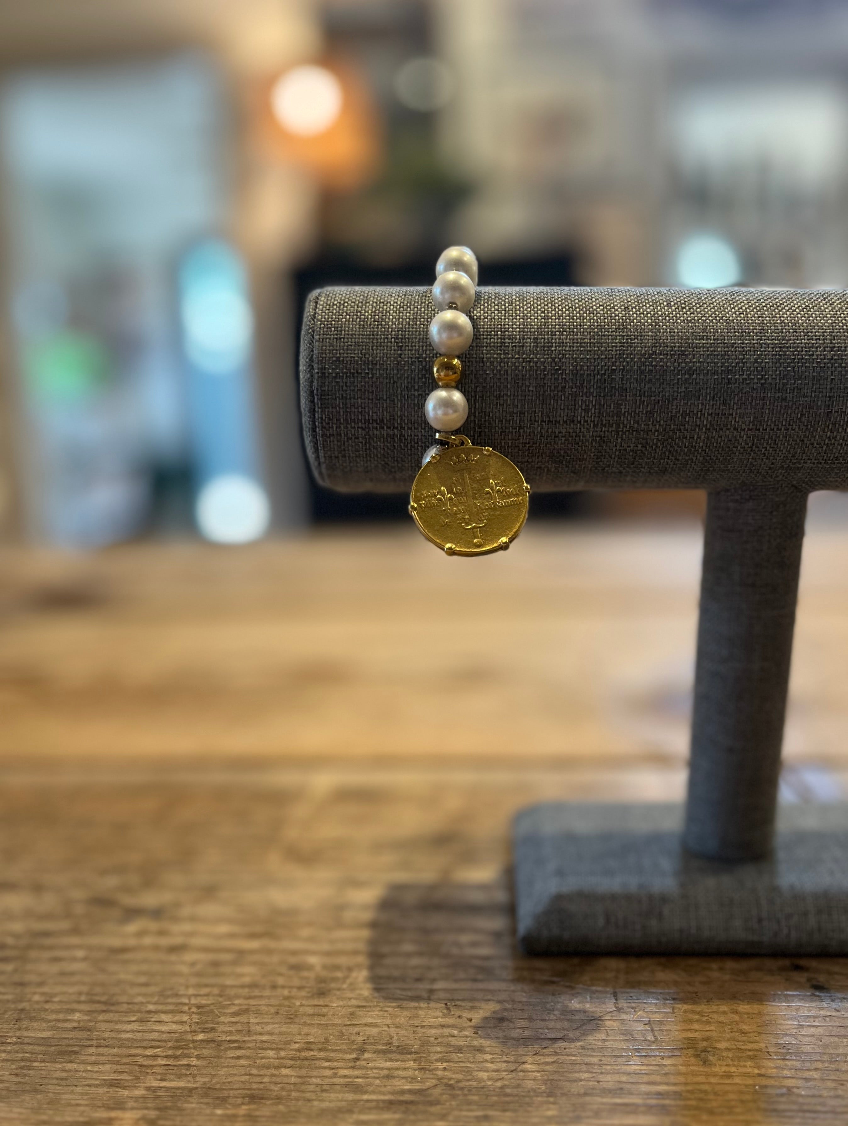 Hammered Coin Beaded Bracelet