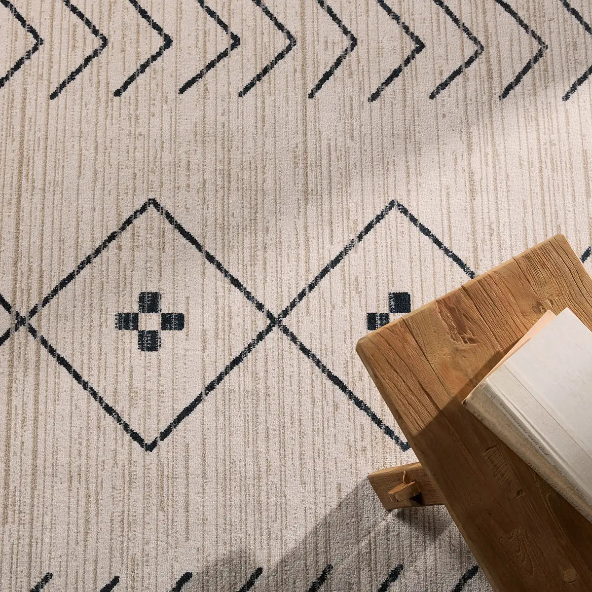 Neoma Rug