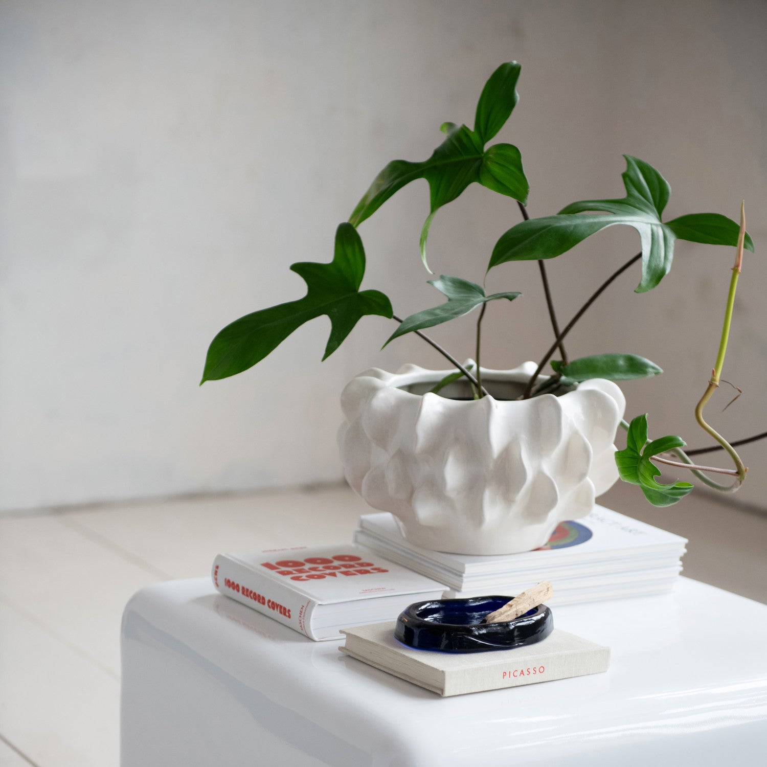 Solene Sculptural Planter