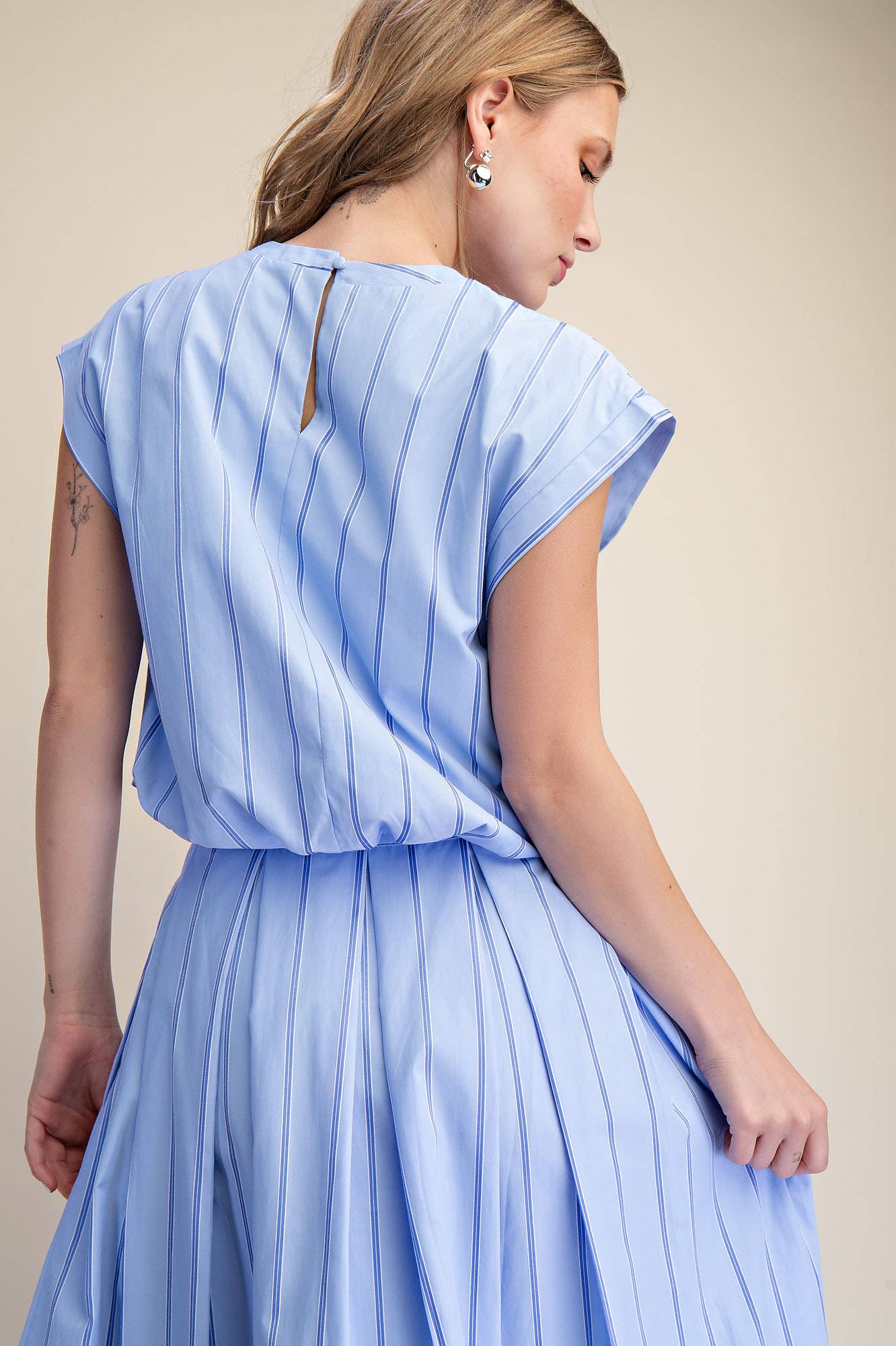 Round Neck Bubble Hem Stripe Crop Top