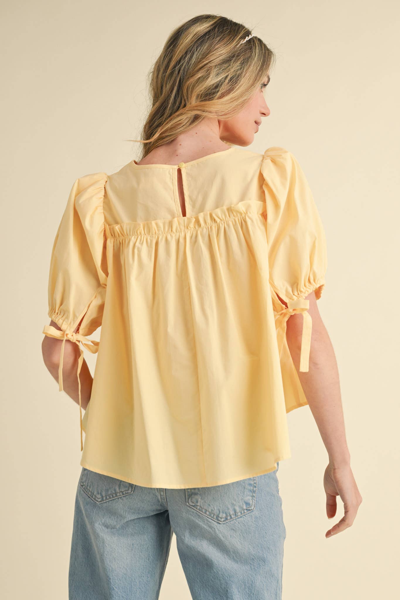 Tiered Shirring Puff Sleeve Top