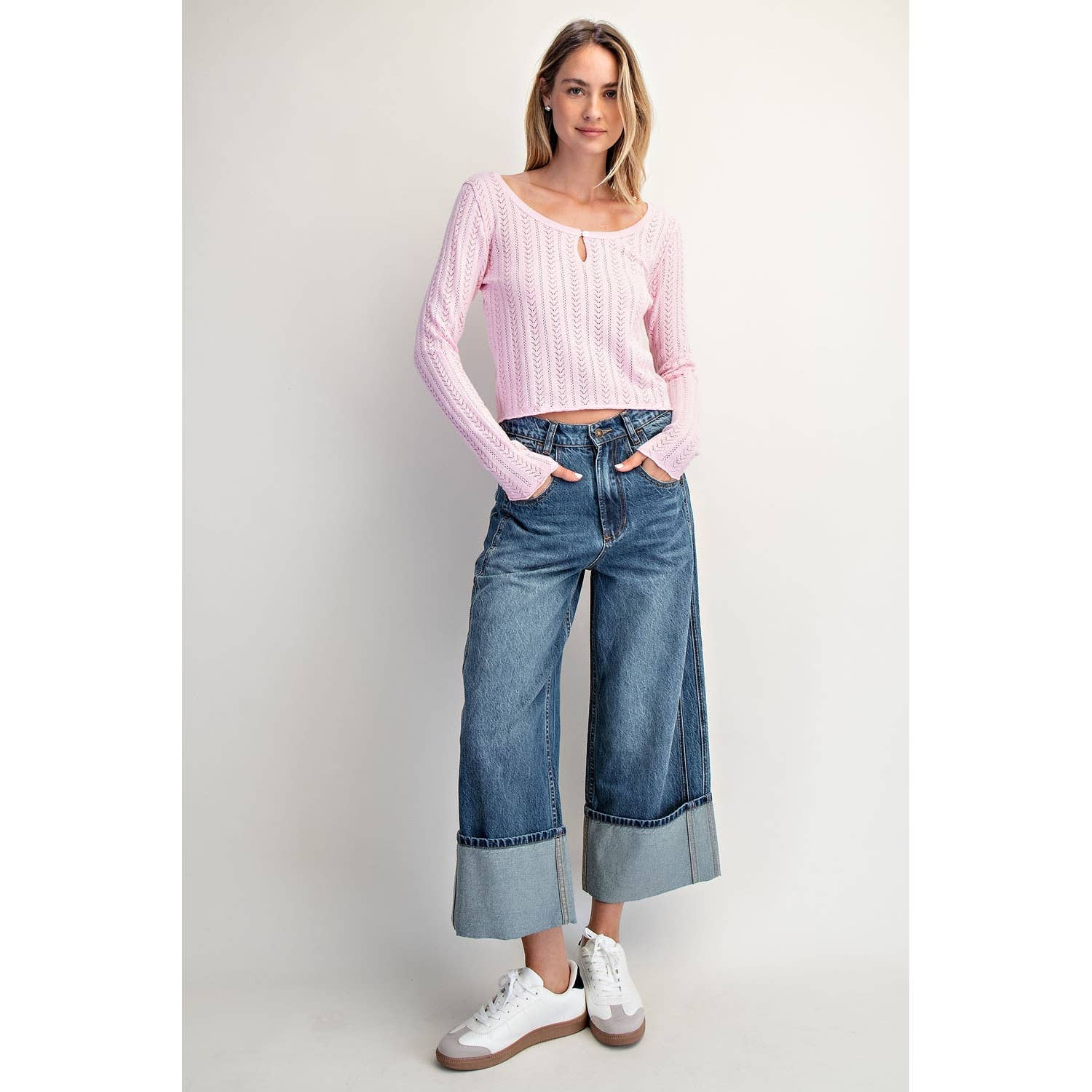 Cuffed Low-Rise Wide Leg Jeans