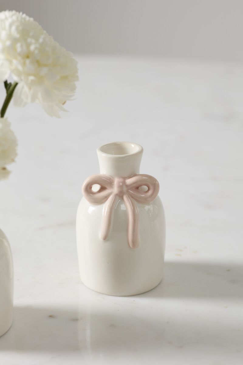 Cream Budvase with Pink Bow