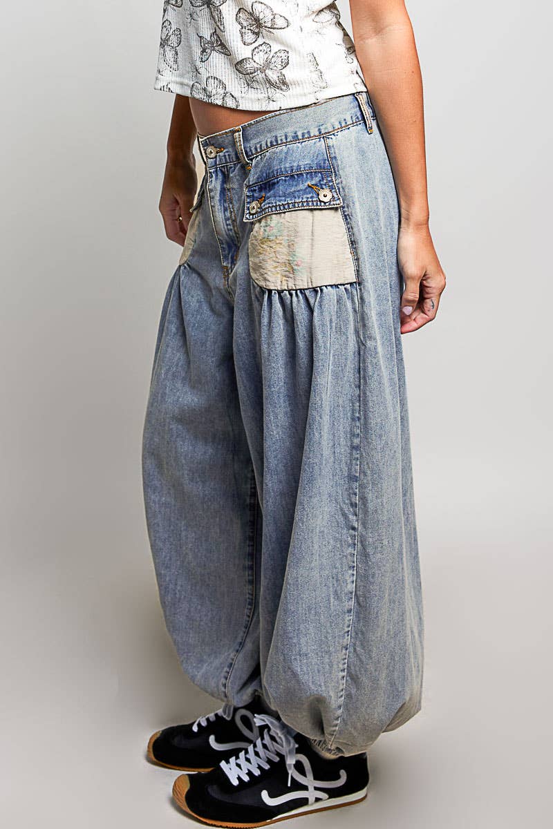 High-Rise Floral Poecket Jogger Pants