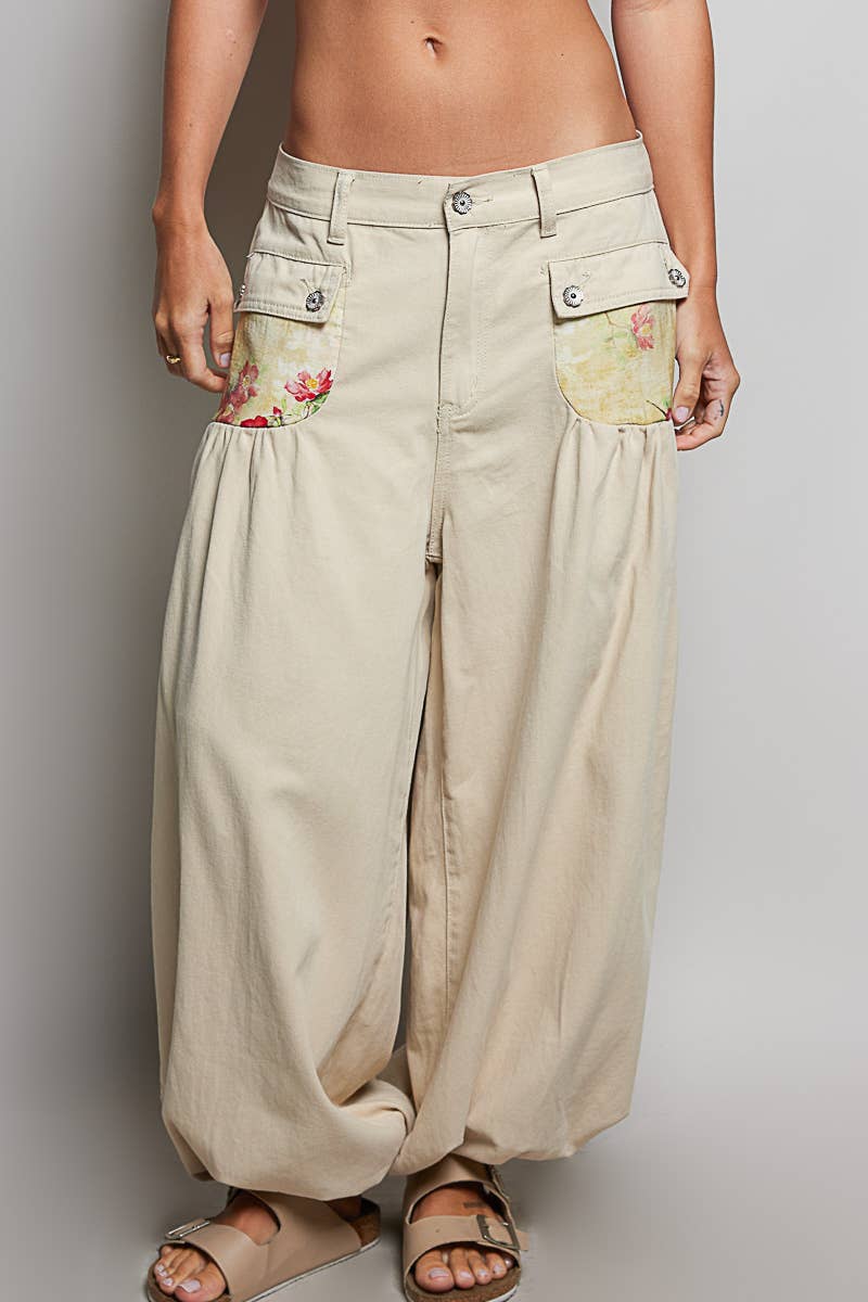 High-Rise Floral Poecket Jogger Pants
