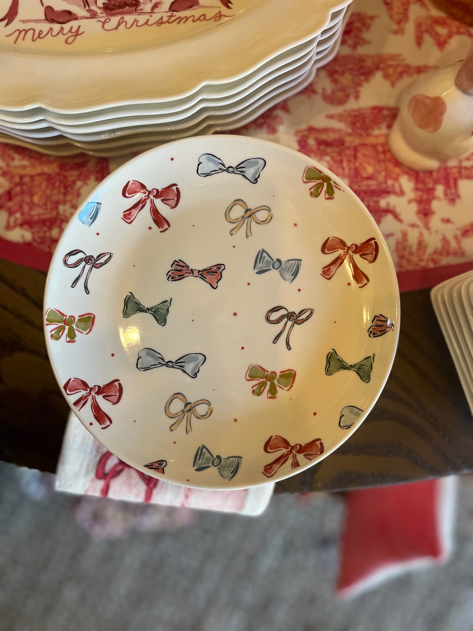 Holiday Pattern 8" Plates