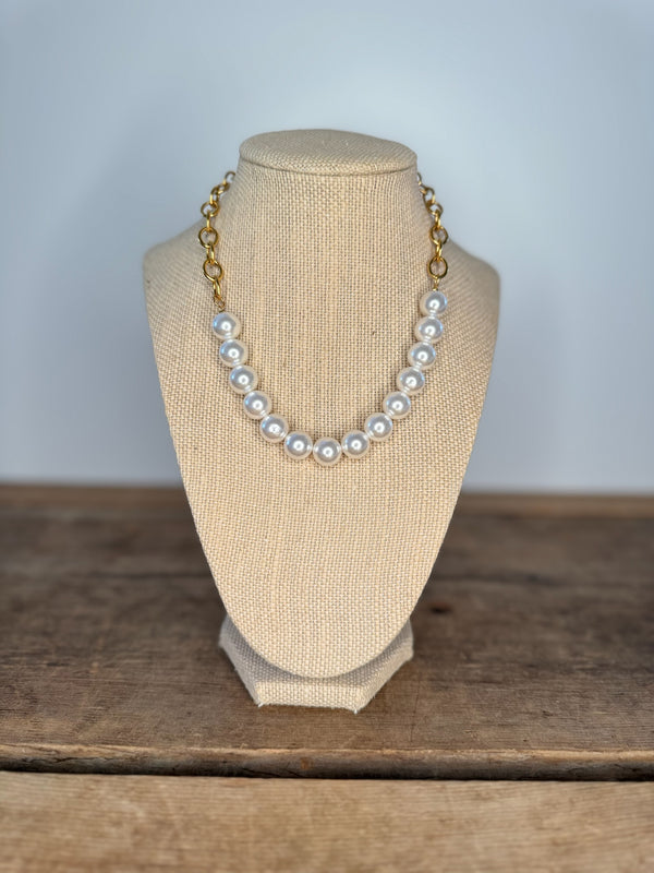 Pearl and Gold Necklace