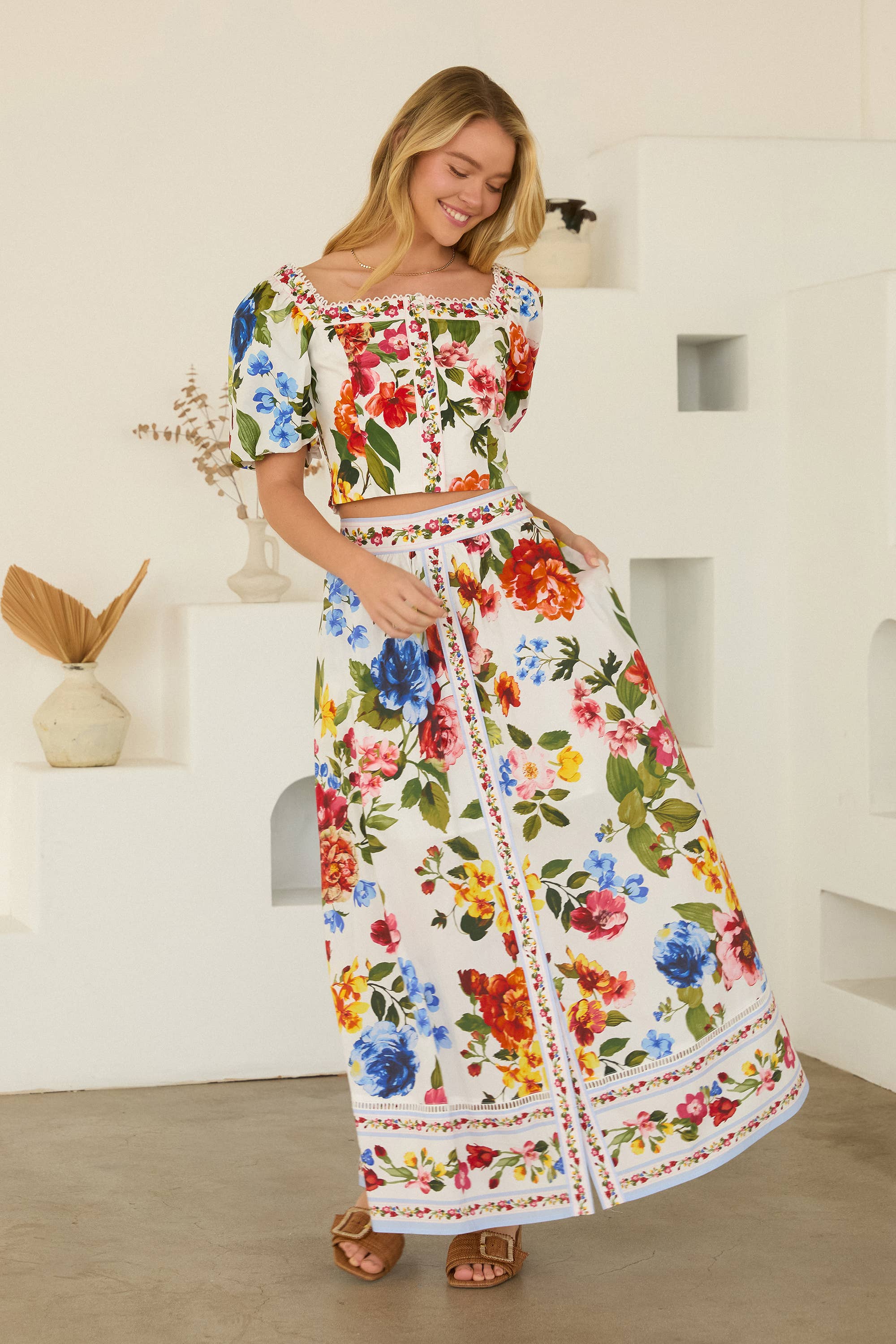 Floral Border Puff Sleeve Smocked Crop Top