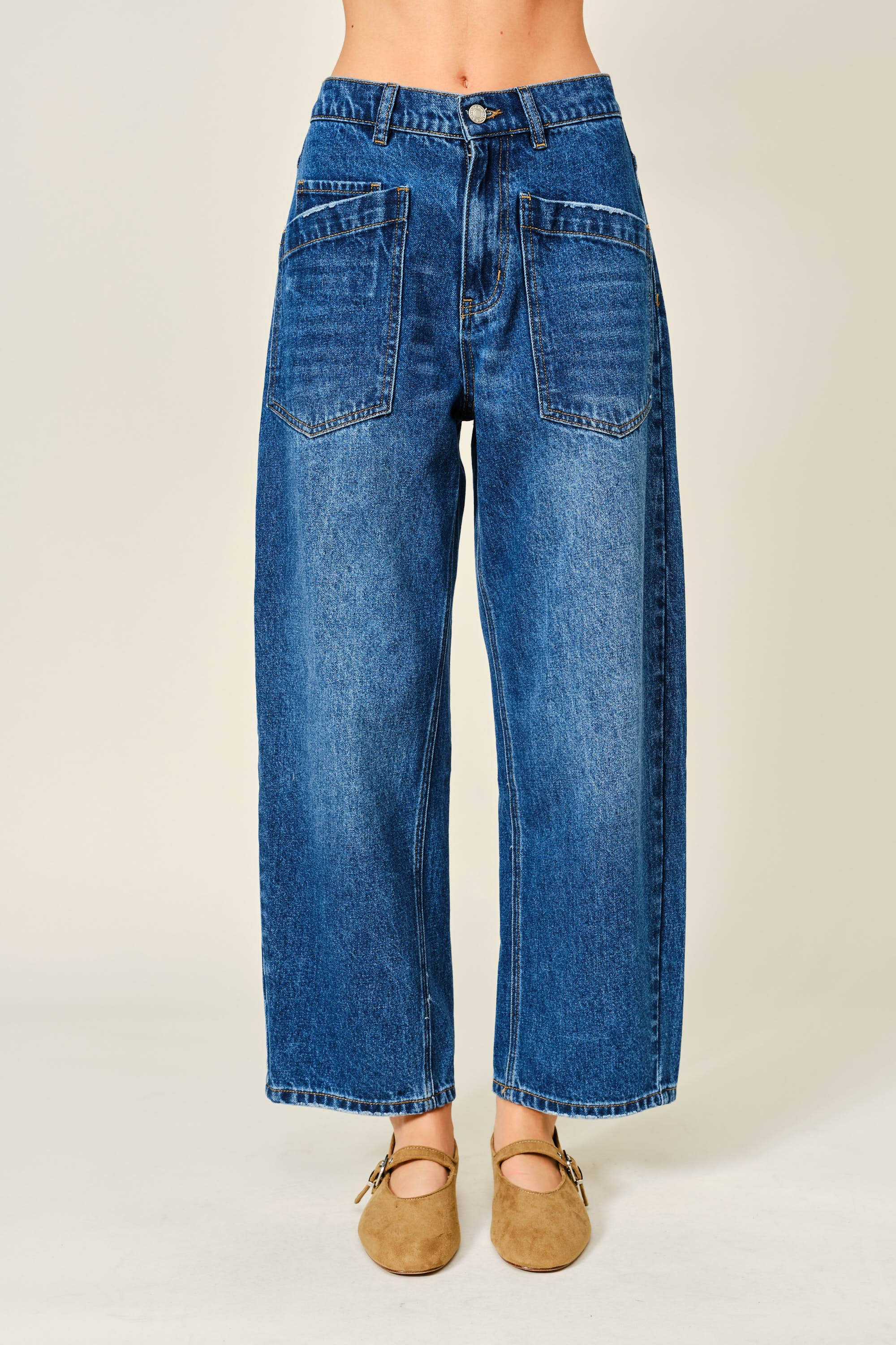 Semi Barrel Jeans