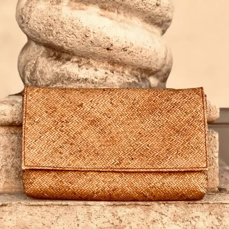 Rattan Brown Clutch