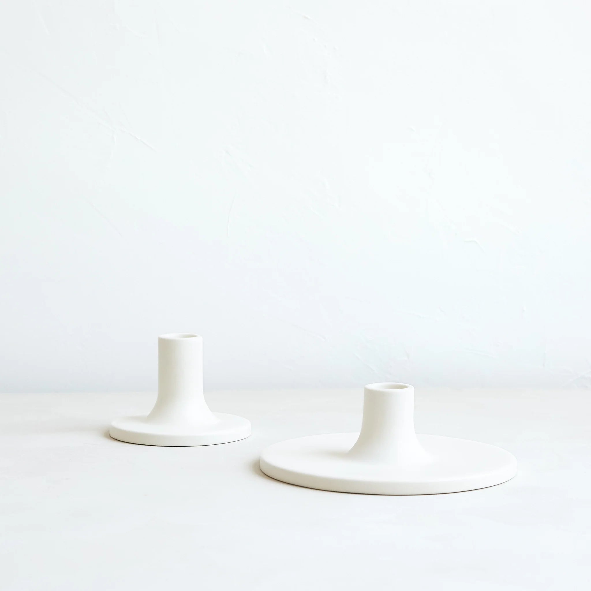 White Round Taper Holder