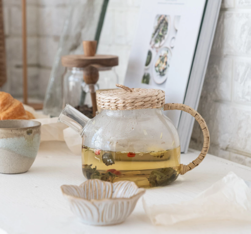 Glass Teapot with Strainer