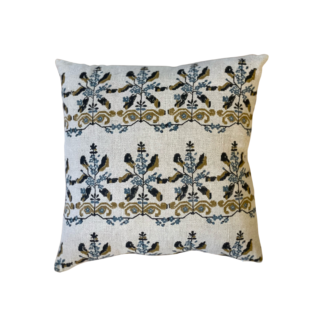 Aarti Pillow