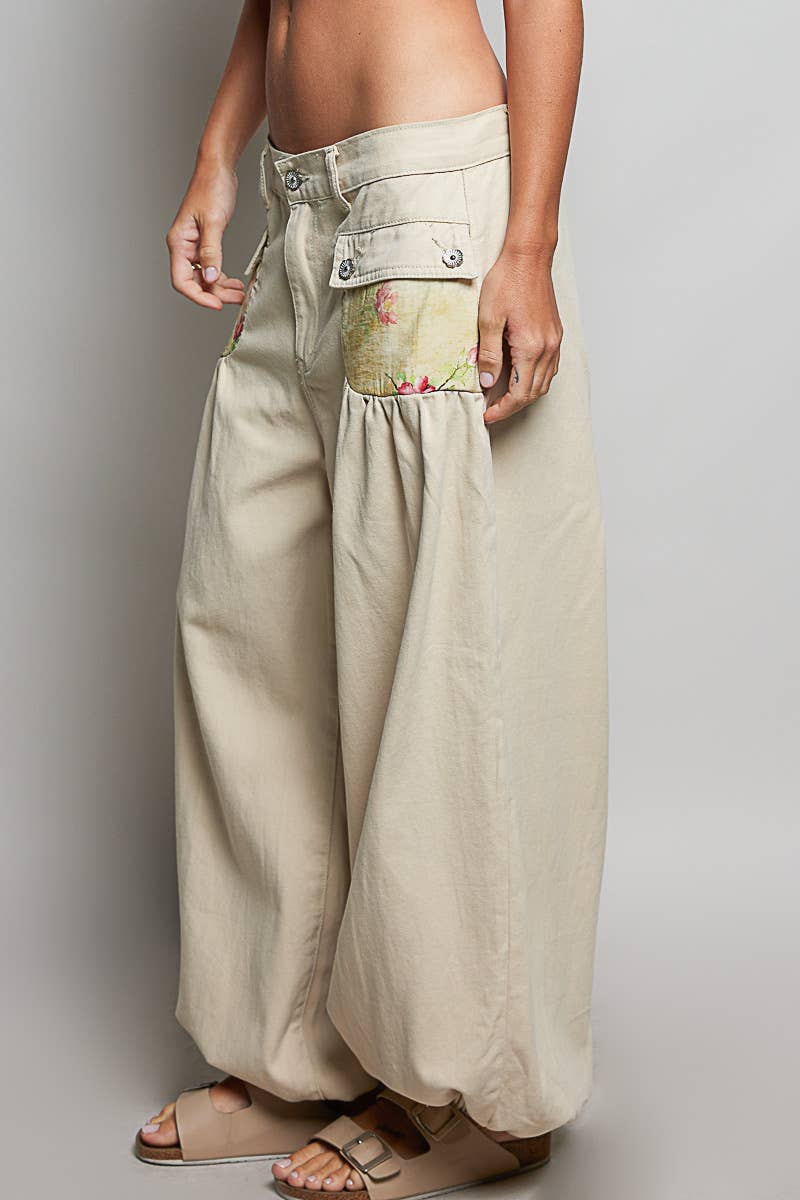 High-Rise Floral Poecket Jogger Pants
