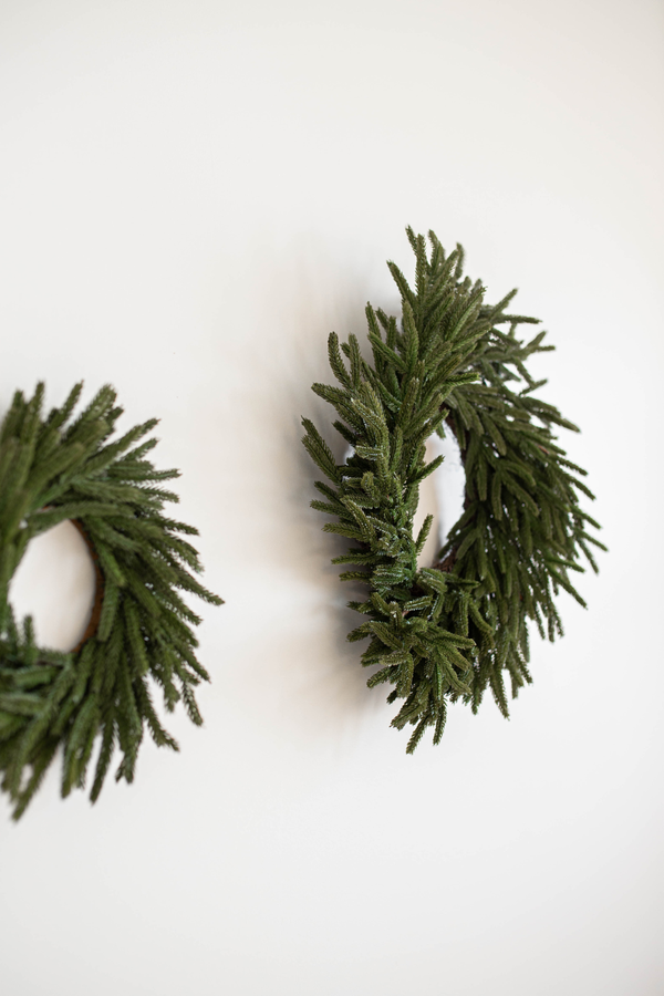 Norfolk Wreath Mini