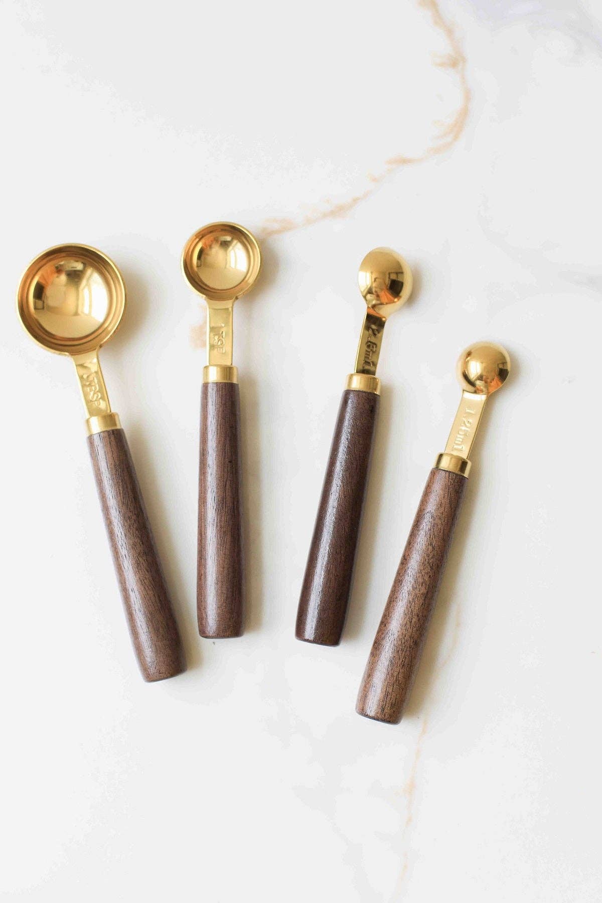 Stainless Steel Walnut Measuring Spoon Set