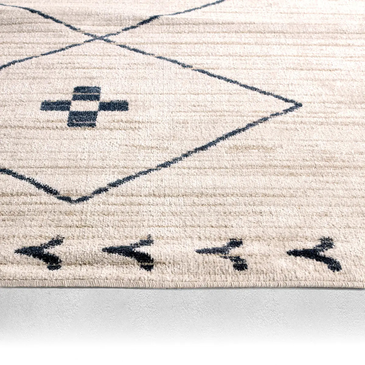 Neoma Rug