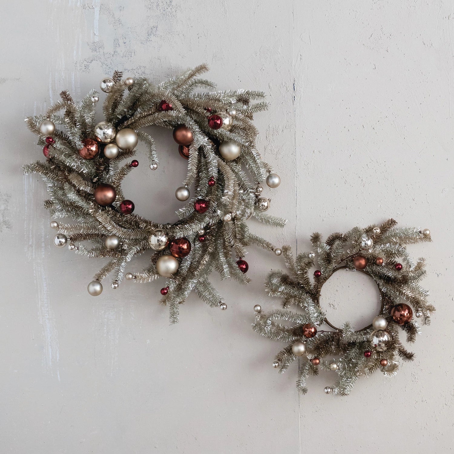 Tinsel Wreath with Ornaments