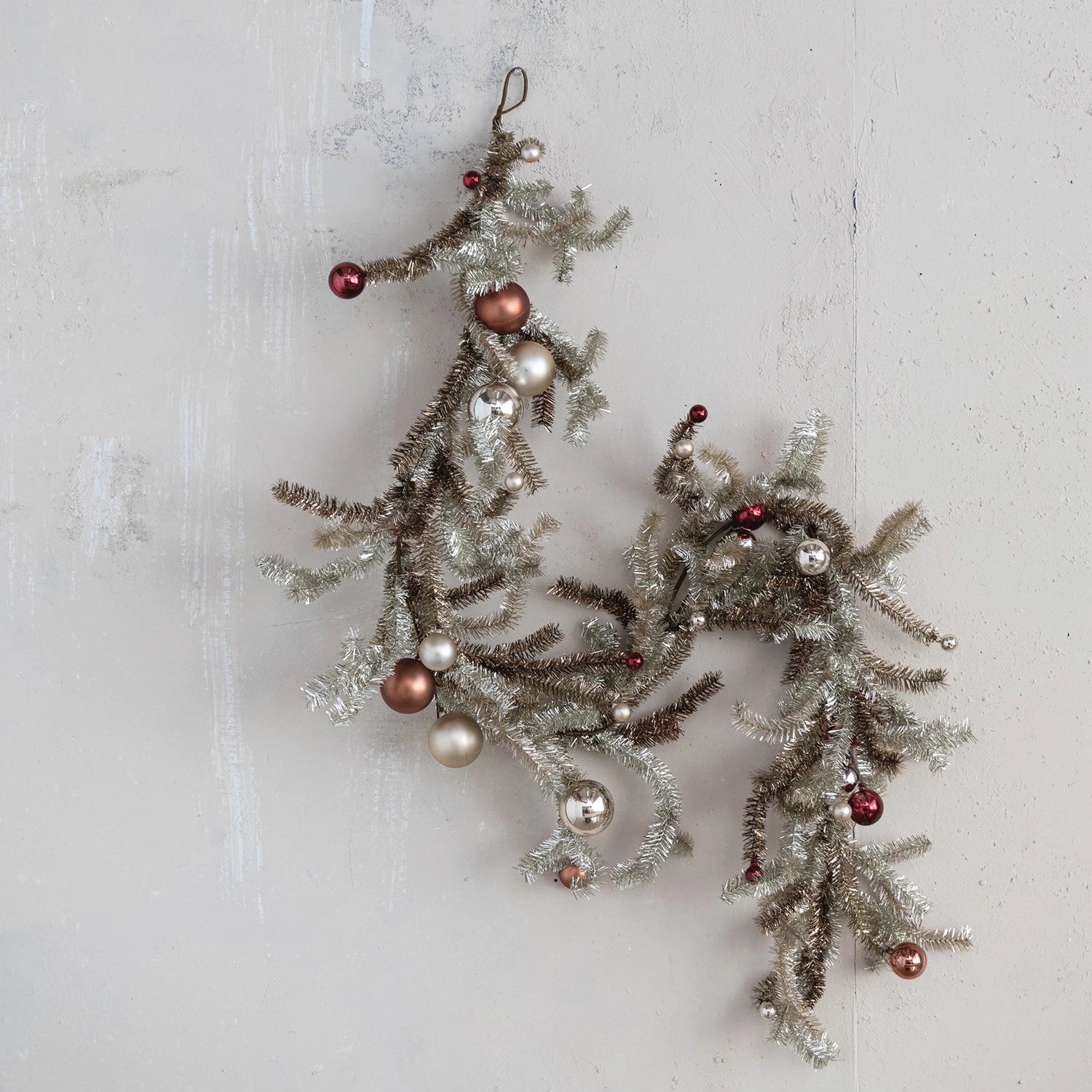 Tinsel Garland with Ornaments