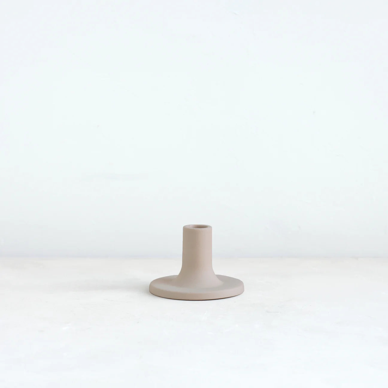 Sand Round Taper Holder