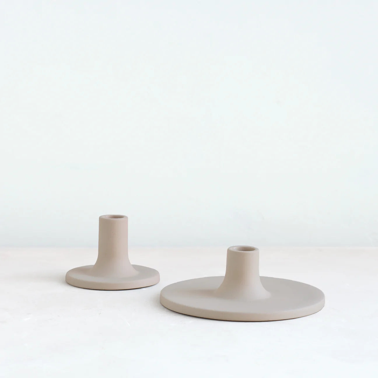 Sand Round Taper Holder