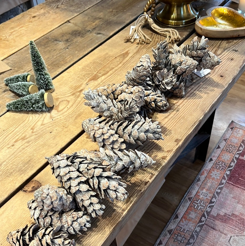 Pinecone Frosted Garland